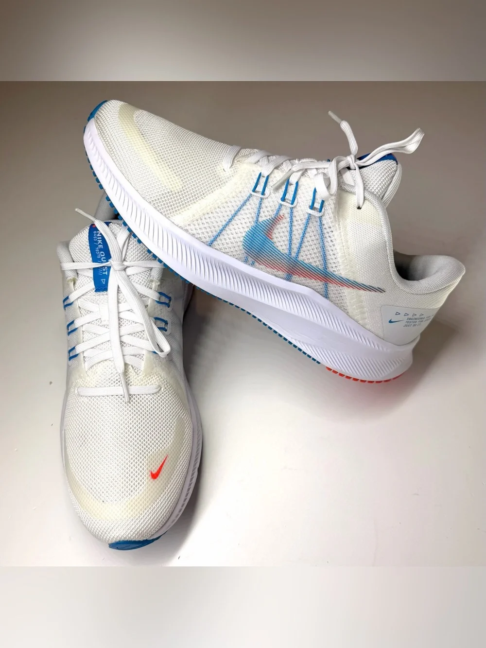 Nike Men’s Quest 4 Athletic Running Sneakers White Size- 9.5